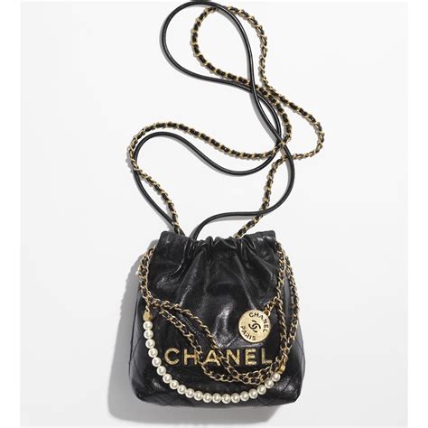 chanel 22 bag small.